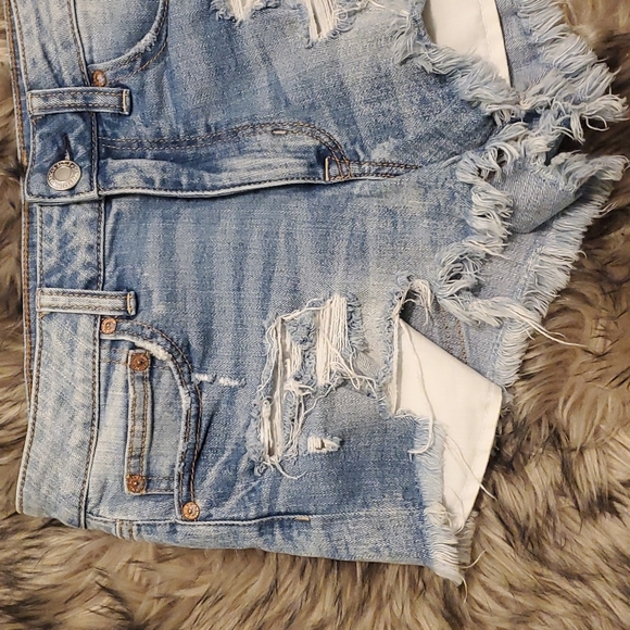 American Eagle Hi-Rise Distressed Shorts - Picture 3 of 5